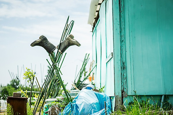 포토 JPG 주간 농업 장화 풍경 사람없음 야외 건물 농사 일본 지지대 국내포토 자연요소 건축물 산업 아시아 신발 도구 파일형식
