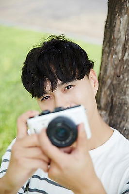 포토 JPG 주간 나무 공원 남자 휴식 서울 한명 잔디 성인 취미 야외 30대 카메라 한국인 반포대교 한강공원 남자만 남자한명만 성인남자만 국내포토 자연요소 식물 1 공공시설 컨셉 한국 사람 동양인 장년 전자제품 다리_건축물 한강 성인만 파일형식