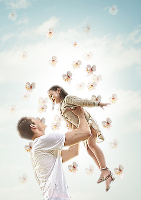 전신 PSD 서양인 외국인 구름 편집이미지 여자 남자 꽃 딸 어린이 가족 하늘 서기 미소 상반신 성인 두명 옆모습 아빠 들어올리기 부녀 이미지편집 자연요소 식물 뷰포인트 관계 모션 표정 사람 인종 파일형식