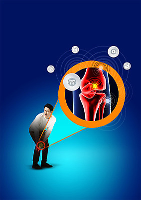 전신 PSD 편집이미지 남자 의학 한명 서기 성인 앞모습 한국인 무릎통증 성인남자한명만 이미지편집 1 뷰포인트 모션 사람 동양인 고통 남자한명만 성인남자만 파일형식