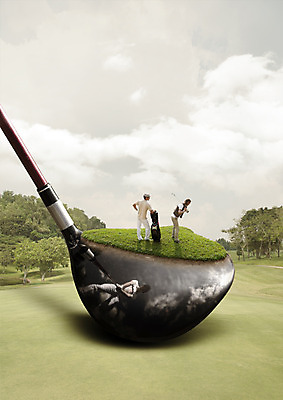 전신 PSD 서양인 외국인 편집이미지 남자 골프 서기 잔디 성인 두명 옆모습 골프채 성인만 이미지편집 식물 뷰포인트 모션 골프용품 사람 인종 구기 파일형식