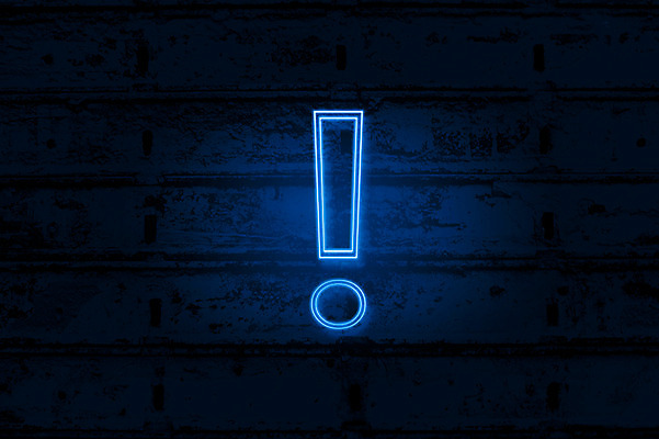 JPG 편집이미지 검은배경 벽돌 간판 사람없음 빛 느낌표 디지털합성 네온 형광 디지털아트 네온아트 편집실사 기호 백그라운드 검은색 CG 파일형식