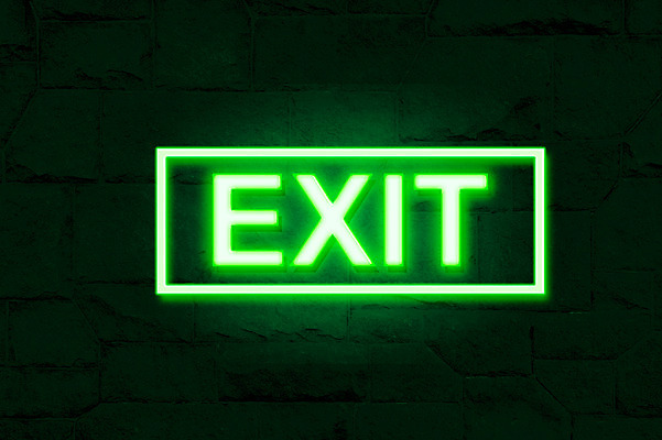 JPG 편집이미지 영어 벽돌 간판 사람없음 빛 디지털합성 네온 비상구 형광 디지털아트 네온아트 편집실사 문자 CG 파일형식