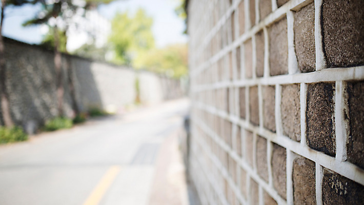 포토 JPG 주간 벽 백그라운드 거리 서울 풍경 사람없음 야외 아웃포커스 담장 삼청동 인사동 국내포토 자연요소 한국 촬영기법 종로 파일형식