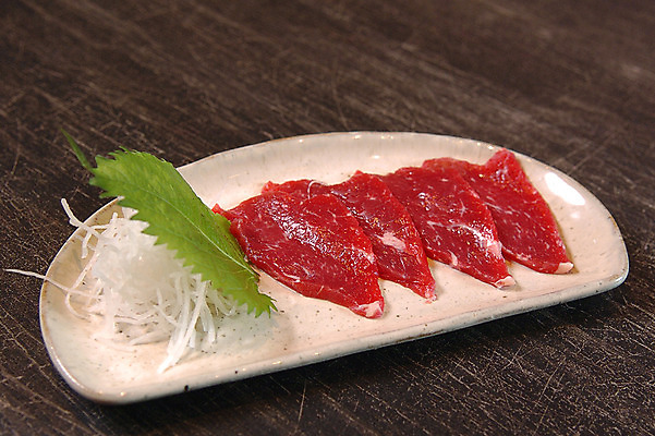 포토 JPG 접시 식재료 생고기 육류 사람없음 소고기 깻잎 무채 국내포토 식기 채소 파일형식