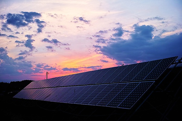 포토 JPG 구름 자연현상 자연 하늘 풍경 사람없음 야외 노을 일본 일몰 야간 태양에너지 집열판 국내포토 자연요소 아시아 그린에너지 생태계 파일형식