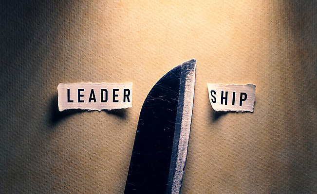 포토 JPG 해외이미지 백인 손 남자 조각 컨셉 생각 비즈니스 성공 노동자 아이디어 사람 사람없음 도시풍경 사무실 고층빌딩 블록 도전 게임 업무 비즈니스맨 변화 균열 계획 위험 대표 방향 경영자 리더 문제 해결 개발 경영 그런지 깨짐 위기 재앙 제어 프로젝트 해외202004 해외포토 서양인 직업 모션 놀이 풍경 빌딩 신체부위 도시 작업 직장인 파일형식 이미지허브