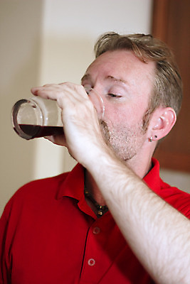 포토 JPG 해외이미지 백인 1 남자 얼굴 음료 음식 40대 중년 셔츠 다이어트 과일 유리 수염 건강 한명 사람 성인 빨간색 보라색 주스 마시기 흰색 액체 닫기 큼 컨테이너 상쾌 오르기 팔 내추럴 해외202004 해외포토 서양인 감정 산업 컬러 상의 모션 재질 신체부위 크기 파일형식 이미지허브