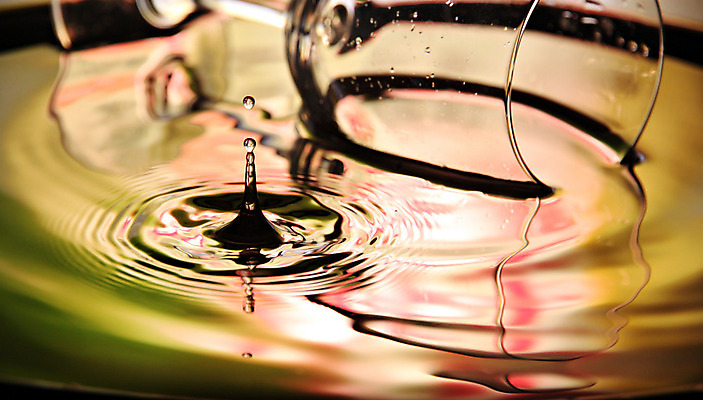 포토 JPG 해외이미지 음료 백그라운드 컨셉 모션 자연 유리 추상 아이디어 건강 이벤트 사람없음 빨간색 파란색 스파 거품 추위 물방울 신선 원형 투명 액체 붓기 작음 시원함 갈증 순수 속도 기회 치수 분무기 닦기 위생관리 잔물결 중력 스플래쉬 해외202004 해외포토 도형 물결 컬러 무늬 재질 관리 크기 생태계 파일형식 이미지허브