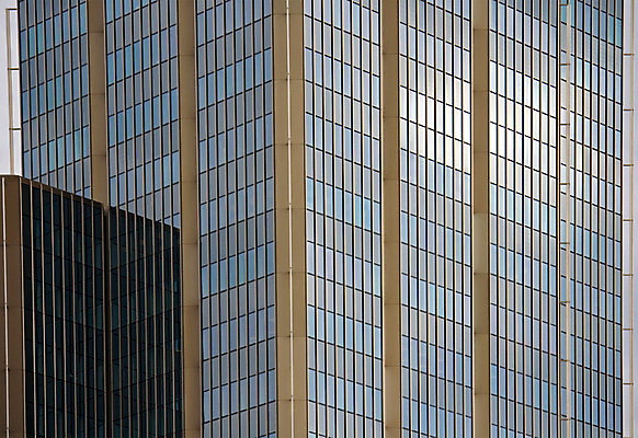 포토 JPG 해외이미지 산업 선 백그라운드 패턴 건축양식 창문 유리 추상 새로움 독일 사람없음 건물 빛 도시풍경 금속 검은색 고층빌딩 회색 도시 도심 큼 하이테크 혁명 철강 해외202004 해외포토 건축물 건축 유럽 컬러 컨셉 무늬 재질 기술 풍경 빌딩 크기 파일형식 이미지허브