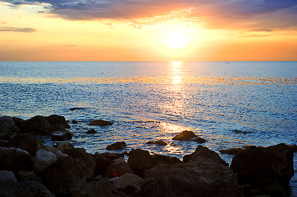 포토 JPG 해외이미지 구름 파도 바다 여행 백그라운드 자연 하늘 휴가 파노라마 풍경 사람없음 가로 세로 물 여름 햇빛 태양 갈색 노란색 우주 일출 어둠 침묵 황혼 일몰 만 황금 고독 장면 천국 우크라이나 해외202004 해외포토 자연요소 계절 감정 유럽 컬러 촬영기법 노을 소리 생태계 파일형식 이미지허브