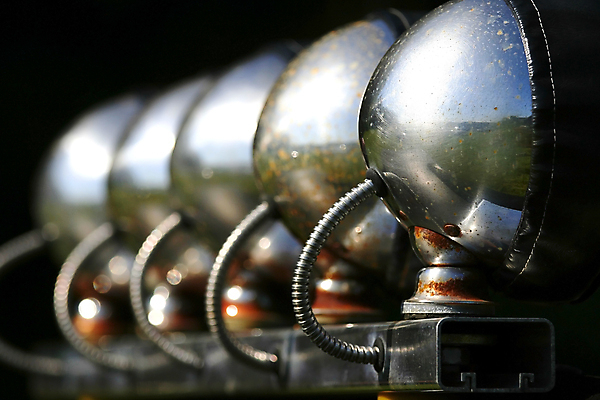 포토 JPG 해외이미지 여행 교통시설 자동차 전등 안전 사람없음 금속 안개 램프 절도 보안 줄서기 많음 해외202004 해외포토 육상교통 교통 컨셉 모션 재질 날씨 조명 범죄 시설 파일형식 이미지허브