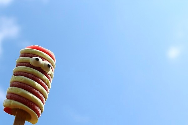 포토 JPG 해외이미지 음식 백그라운드 하늘 휴가 휴식 아이스크림 디저트 사람없음 파란색 크림 파란배경 해외202004 해외포토 컬러 컨셉 파일형식 이미지허브