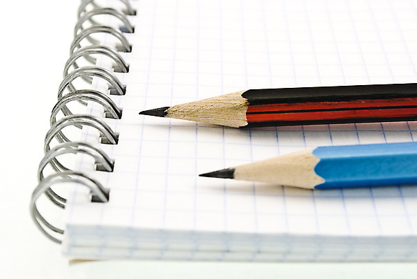 포토 JPG 해외이미지 교육 종이 백그라운드 컨셉 패턴 비즈니스 학교 수업 문구용품 나선형 사람없음 사무실 연필 쪽지 공책 자료 공백 심볼 오브젝트 페이지 조언 해외202004 해외포토 무늬 학용품 필기구 파일형식 이미지허브