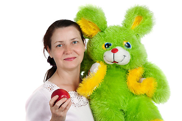 포토 JPG 해외이미지 여자 한명 사람 장난감 장미 사과 흰배경 부드러움 고립 해외202004 해외포토 1 꽃 백그라운드 과일 흰색 감각 파일형식 이미지허브