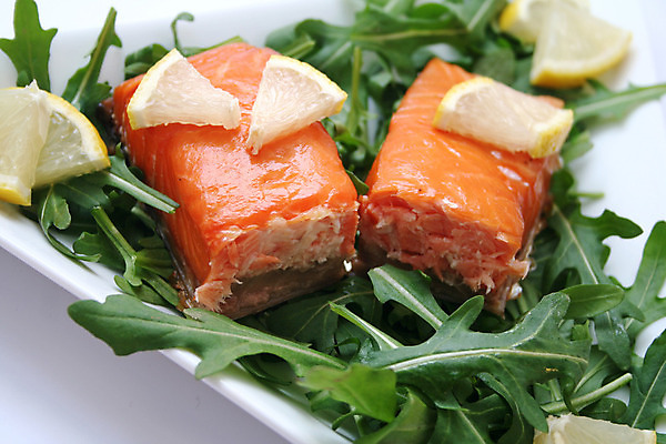 포토 JPG 해외이미지 음식 어류 사람없음 식당 샐러드 신선 아침식사 연어 뷔페 해외202004 해외포토 상점 식사 수중동물 파일형식 이미지허브