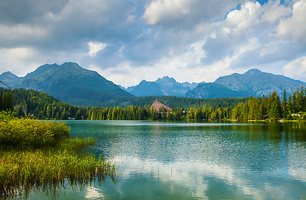 포토 JPG 해외이미지 구름 유럽 호수 여행 자연 하늘 휴가 산 풍경 사람없음 야외 목재 물 여름 일출 환경 침묵 일몰 봄 자유 가을 시골 숲 땅 언덕 즐거움 휴양지 산등성이 장면 지역 산악지대 생태학 슬로바키아 웅장함 절정 해외202004 해외포토 자연요소 나무 계절 교육 감정 나라 컨셉 재료 노을 소리 장소 생태계 파일형식 이미지허브
