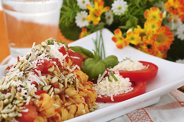 포토 JPG 해외이미지 접시 꽃 음식 건강 사람없음 주방 샐러드 면 지중해 먹기 반죽 바질 전문 해외202004 해외포토 식물 식기 바다 모션 파일형식 이미지허브