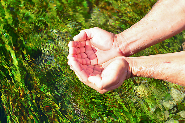 포토 JPG 해외이미지 음료 자연 유리 건강 사람없음 물 소중 순수 내추럴 해외202004 해외포토 자연요소 컨셉 재질 생태계 파일형식 이미지허브