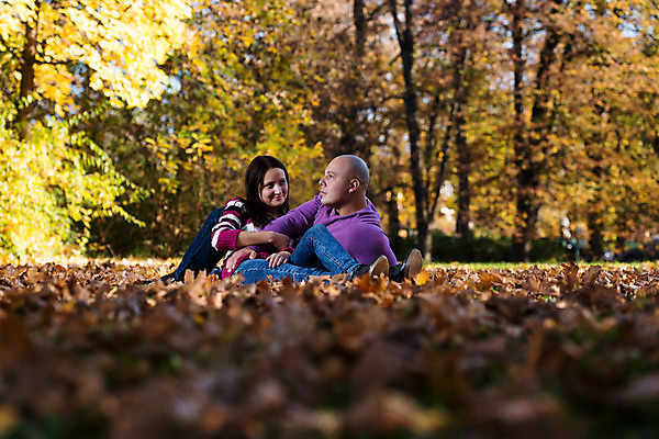 포토 JPG 해외이미지 백인 라이프스타일 커플 공원 여자 남자 행복 잎 데이트 포옹 청소년 자연 휴가 휴식 함께함 건강 사랑 미소 웃음 사람 성인 야외 두명 금발 눕기 노란색 유행 환경 자유 가을 결합 유혹 해외202004 해외포토 서양인 식물 헤어스타일 계절 공공시설 감정 컬러 컨셉 관계 안기 모션 표정 생활 생태계 파일형식 이미지허브