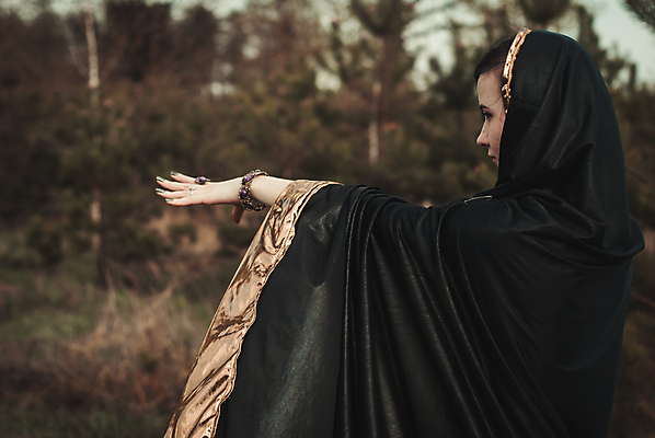 포토 JPG 해외이미지 모델 동화 휴가 한명 유행 어둠 할로윈 안개 흰색 숲 신비 무서움 영화 마녀 공상 마법 나쁜 고딕 초능력 스타일 해외202004 해외포토 1 감정 컬러 컨셉 날씨 문화예술 사람 파일형식 이미지허브