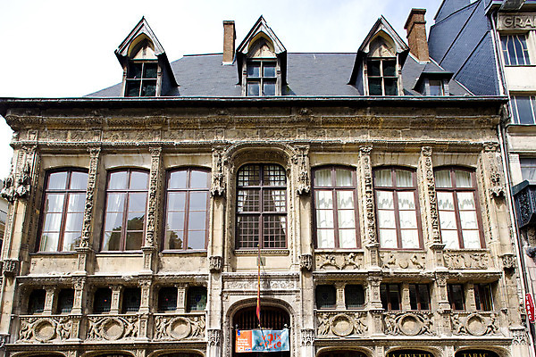 포토 JPG 해외이미지 외관 유럽 여행 고건축 건축양식 창문 주택 사람없음 야외 건물 프랑스 도시 세계여행 역사 시력 노르망디 서유럽 옛날 해외202004 해외포토 건축물 건축 나라 세계 파일형식 이미지허브