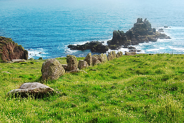 포토 JPG 해외이미지 영어 파도 바다 여행 밭 자연 하늘 표면 잉글랜드 산 사람없음 초록색 파란색 햇빛 평화 침묵 고요 일몰 봄 절벽 만 거친 고독 땅 암초 종료 생태학 터키석 콘월 해외202004 해외포토 문자 계절 교육 감정 컬러 컨셉 농업 영국 태양 노을 소리 보석 생태계 파일형식 이미지허브