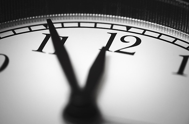 포토 JPG 해외이미지 손 감정 얼굴 벽 시계 컨셉 비즈니스 새로움 스트레스 아이디어 프레임 사람 사람없음 가로 세로 숫자 우주 검은색 장비 금지 흰색 기구 긴급 축하 시간 야간 연도 오브젝트 속도 싱글 월 마감 분 카운트다운 해외202004 해외포토 자연요소 문자 컬러 신체부위 날짜 파일형식 이미지허브