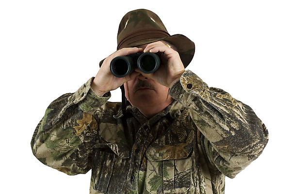 포토 JPG 해외이미지 응시 셔츠 조류 관리 한명 안전 쌍안경 관찰 콧수염 사냥 사냥꾼 해외202004 해외포토 동물 직업 1 시선 상의 모션 수염 사람 망원경 파일형식 이미지허브