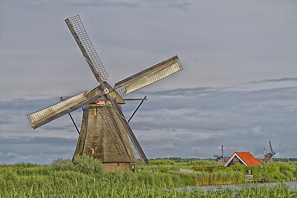 포토 JPG 해외이미지 유럽 밭 건축양식 자연 하늘 바람 풍경 사람없음 물 강 환경 풍차 에너지 시골 역사 네덜란드 장면 방앗간 옛날 해외202004 해외포토 자연요소 건축 나라 농업 날씨 생태계 파일형식 이미지허브