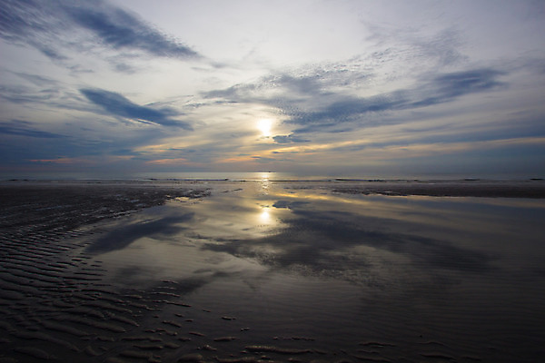 포토 JPG 해외이미지 구름 모래 파도 바다 태국 하늘 아침 사람없음 태양 반사 일출 거울 해외202004 해외포토 주간 자연요소 아시아 노을 파일형식 이미지허브