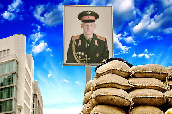 포토 JPG 해외이미지 유럽 벽 여행 건축양식 하늘 추상 독일 사람없음 빨간색 초록색 사진촬영 미국 추위 표지판 역사 큼 사인 군용 전쟁 러시아 육군 베를린 병정 기념물 동쪽 천연기념물 건너기 공산주의 러시아인 서쪽 소비에트 흥미 해외202004 해외포토 서양인 건축 나라 컬러 컨셉 북아메리카 무늬 모션 군대 알림판 촬영 크기 방향 파일형식 이미지허브