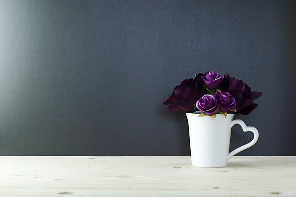 포토 JPG 해외이미지 식물 꽃잎 꽃 꽃다발 백그라운드 꽃무늬 자연 탁자 휴가 발렌타인데이 사랑 사람없음 목재 장식 컵 장미 보라색 봄 벚꽃 흰색 축하 신용카드 정물화 해외202004 해외포토 나무 식기 계절 감정 컬러 가구 컨셉 무늬 재료 데이이벤트 금융 그림 생태계 파일형식 이미지허브