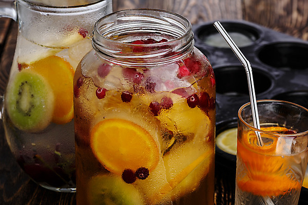 포토 JPG 해외이미지 음료 오렌지 과일 유리 귤 사람없음 목재 냉동 얼음 시골 조끼 항아리 닫기 레몬 핸드메이드 해외202004 해외포토 자연요소 나무 재료 모션 재질 외투 도자기 파일형식 이미지허브