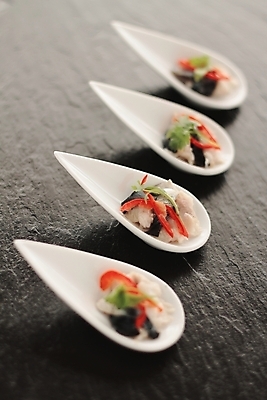 포토 JPG 해외이미지 접시 음식 감자 사람없음 식사 저녁식사 선택 카나페 연어 점심식사 뷔페 많음 해외202004 해외포토 식기 컨셉 채소 서양음식 어류 파일형식 이미지허브