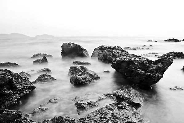 포토 JPG 해외이미지 구름 계절 실루엣 유럽 모래 파도 바다 여행 백그라운드 자연 벽지 하늘 아침 휴가 풍경 사람없음 야외 물 여름 파란색 빛 반사 평화 일출 맑음 침묵 일몰 이탈리아 바위 황금 토스카나 수평선 해외202004 해외포토 주간 자연요소 나라 컬러 컨셉 날씨 촬영기법 노을 소리 돌_바위 생태계 파일형식 이미지허브