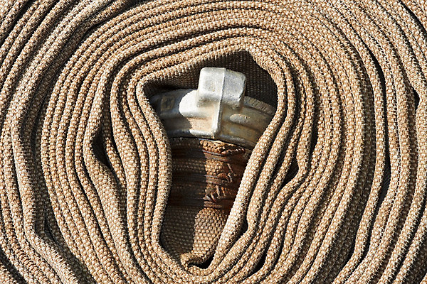 포토 JPG 해외이미지 전통 산업 백그라운드 표면 불 나선형 안전 사람없음 노란색 금속 블록 장비 회색 도구 긴급 직물 원형 거친 보호 연결 위험 오브젝트 서비스 준비 질감 예방 싸움 롤 호스 수납 질서 노즐 압력 옛날 울퉁불퉁 줄서기 공급 해외202004 해외포토 자연요소 도형 컬러 컨셉 무늬 모션 재질 예절 파일형식 이미지허브