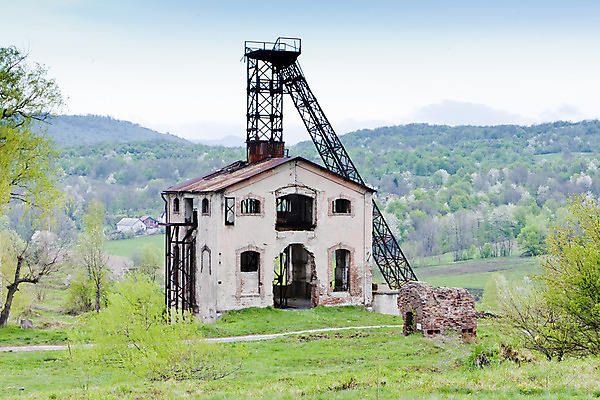 포토 JPG 해외이미지 외관 유럽 건축양식 사람없음 야외 건물 탑 동유럽 세르비아 옛날 해외202004 해외포토 건축물 건축 나라 파일형식 이미지허브