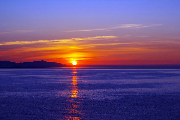 포토 JPG 해외이미지 모양 구름 계절 파도 바다 여행 백그라운드 오렌지 자연 벽지 하늘 날씨 추상 휴가 산 풍경 사람없음 빨간색 물 파란색 컬러풀 태양 반사 평화 일출 보라색 만 스페인 황금 장면 안달루시아 수평선 해외202004 해외포토 자연요소 유럽 컬러 컨셉 무늬 과일 노을 생태계 파일형식 이미지허브