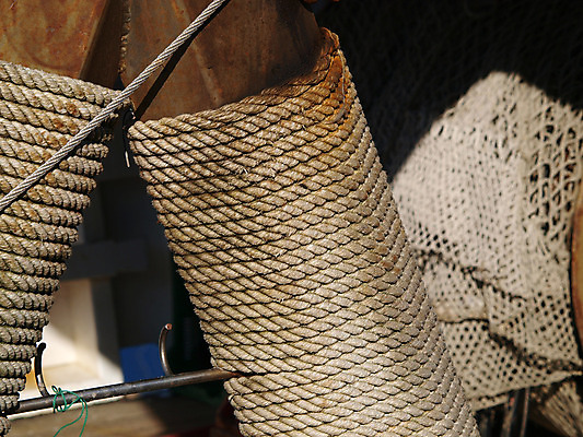포토 JPG 해외이미지 도로 선 밧줄 줄 백그라운드 패턴 요트 항해 사람 사람없음 목재 물 힘 흰색 직물 면 원형 보트 실 구부린 코드 연결 결합 접속 묶기 싱글 질감 함선 매듭 고립 줄서기 포장소품 효과 해외202004 해외포토 자연요소 도형 나무 길 컬러 무늬 배_교통 재료 포장 교통시설 모션 오브젝트 포장재료 파일형식 이미지허브