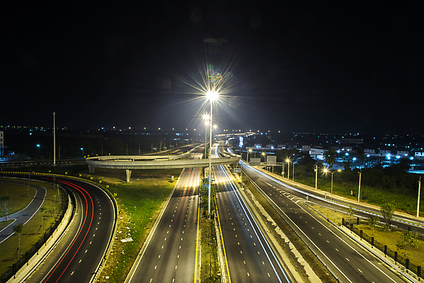 포토 JPG 해외이미지 디자인 도로 길 선 백그라운드 하늘 전등 거리 프레임 풍경 사람없음 빛 어둠 황혼 새벽 도시 고속도로 야간 저녁 해외202004 해외포토 자연요소 교통시설 조명 일몰 파일형식 이미지허브