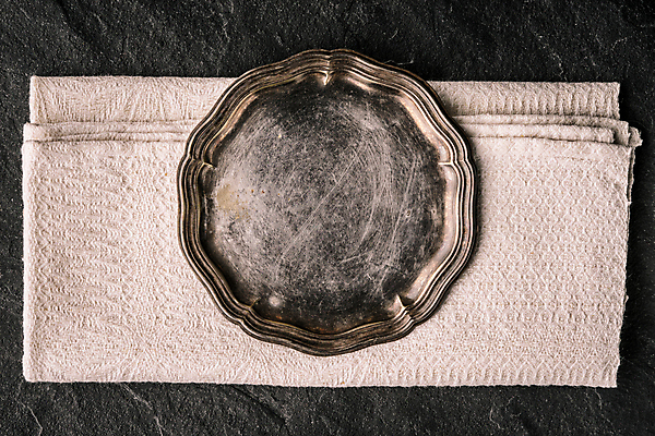 포토 JPG 해외이미지 접시 백그라운드 탁자 주방용품 요리 사람없음 가로 금속 주방 검은색 장비 회색 수확 바위 흰색 직물 원형 준비 냅킨 스크래치 옛날 해외202004 해외포토 도형 식기 컬러 가구 생활용품 농업 재질 돌_바위 파일형식 이미지허브