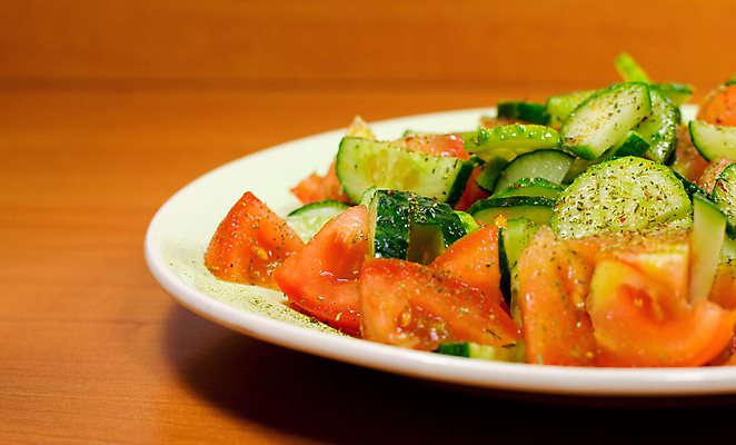 포토 JPG 해외이미지 접시 음식 조각 다이어트 토마토 채소 자연 탁자 오이 프레임 건강 사람없음 빨간색 초록색 주방 식당 저녁식사 샐러드 신선 강의 먹기 허브 향신료 유기농 점심식사 채식주의자 해외202004 해외포토 식물 식기 웰빙 컬러 가구 모션 상점 식사 생태계 채식 향미료 파일형식 이미지허브