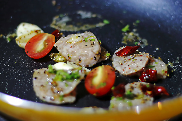 포토 JPG 해외이미지 접시 아시아 음식 태국 고추 육류 돼지고기 요리 동양인 사람없음 식당 저녁식사 튀김 맛 냄비 매움 발효 후추 점심식사 무생채 절임 스타일 해외202004 해외포토 식기 나라 컨셉 채소 식재료 인종 상점 식사 솥 향신료 파일형식 이미지허브