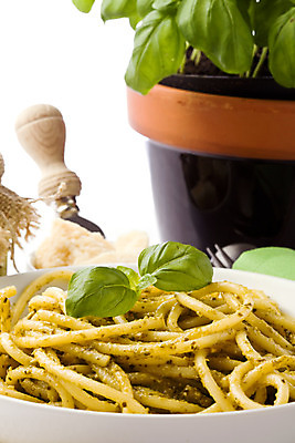 포토 JPG 해외이미지 식물 포크 잎 파스타 건강 스파게티 사람없음 이탈리아 최고 칼 맛 냅킨 성분 해외202004 해외포토 식기 유럽 컨셉 서양음식 파일형식 이미지허브