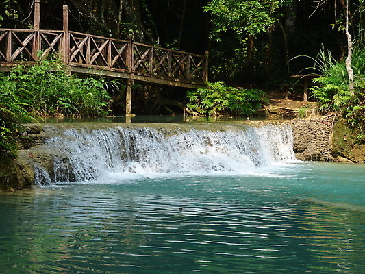 포토 JPG 해외이미지 나무 식물 아시아 자연 사람없음 물 파란색 강 폭포 라오스 석호 이국적 해외202004 해외포토 자연요소 나라 컬러 생태계 파일형식 이미지허브