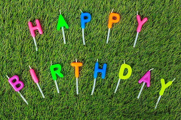 포토 JPG 해외이미지 행복 이벤트 사람없음 장식 컬러풀 파티 축하 점 생일 달콤 기회 문학 연소 광 반투명 프로스팅 해외202004 해외포토 기념일 감정 컬러 컨셉 맛 제빵 파일형식 이미지허브