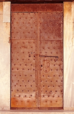 포토 JPG 해외이미지 도로 백그라운드 건축양식 모션 자동차 전등 거리 풍경 사람없음 빛 상자 도시풍경 문 금속 수확 골동품 도시 야간 철 속도 부식 대문 블러 옛날 철강 해외202004 해외포토 자연요소 건축 길 육상교통 농업 교통시설 재질 조명 파일형식 이미지허브