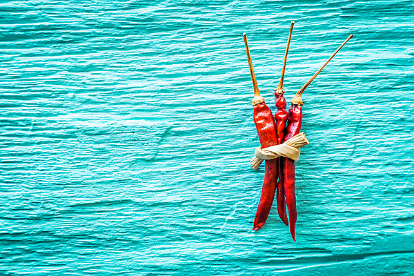 포토 JPG 해외이미지 나무 음식 채소 재료 고추 표면 파프리카 건조 건강 3 요리 동양인 사람없음 목재 빨간색 파란색 컬러풀 쌓기 주방 추위 수확 뜨거움 양념 맛 향신료 유기농 매움 날것 아로마 향료 향 후추 내추럴 고립 그런지 옛날 페퍼로니 해외202004 해외포토 식물 웰빙 컬러 컨셉 농업 모션 인종 소시지 향기 냄새 향미료 파일형식 이미지허브