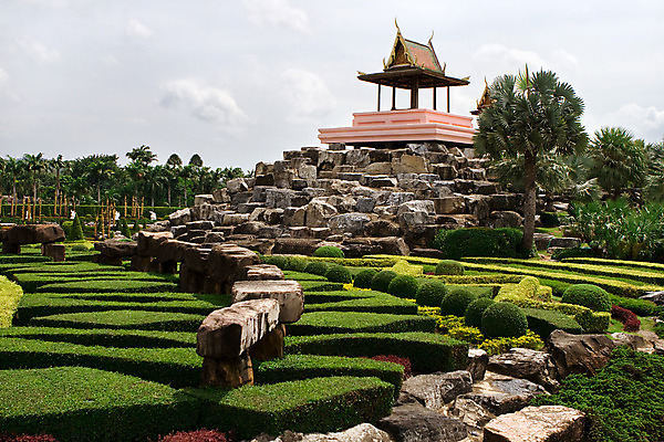 포토 JPG 해외이미지 나무 식물 구름 공원 지구 백그라운드 잎 오렌지 건축양식 자연 하늘 풍경 사람없음 야외 초록색 파란색 빛 컬러풀 햇빛 태양 반사 정원 가을 바위 저수지 연못 숲 당구 관목 흐림 후광 내추럴 생태학 절정 수평선 해외202004 해외포토 자연요소 계절 공공시설 교육 건축 컬러 과일 날씨 구기 돌_바위 생태계 파일형식 이미지허브